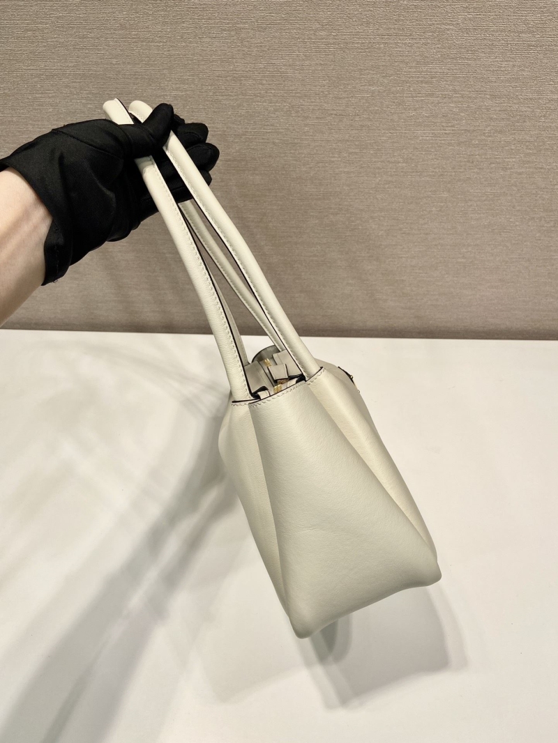 Pra*a top handle bags